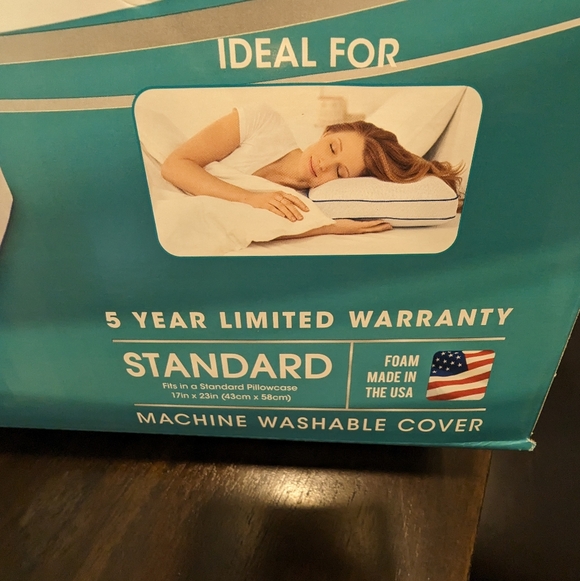 Serta Pillow - Picture 7 of 14